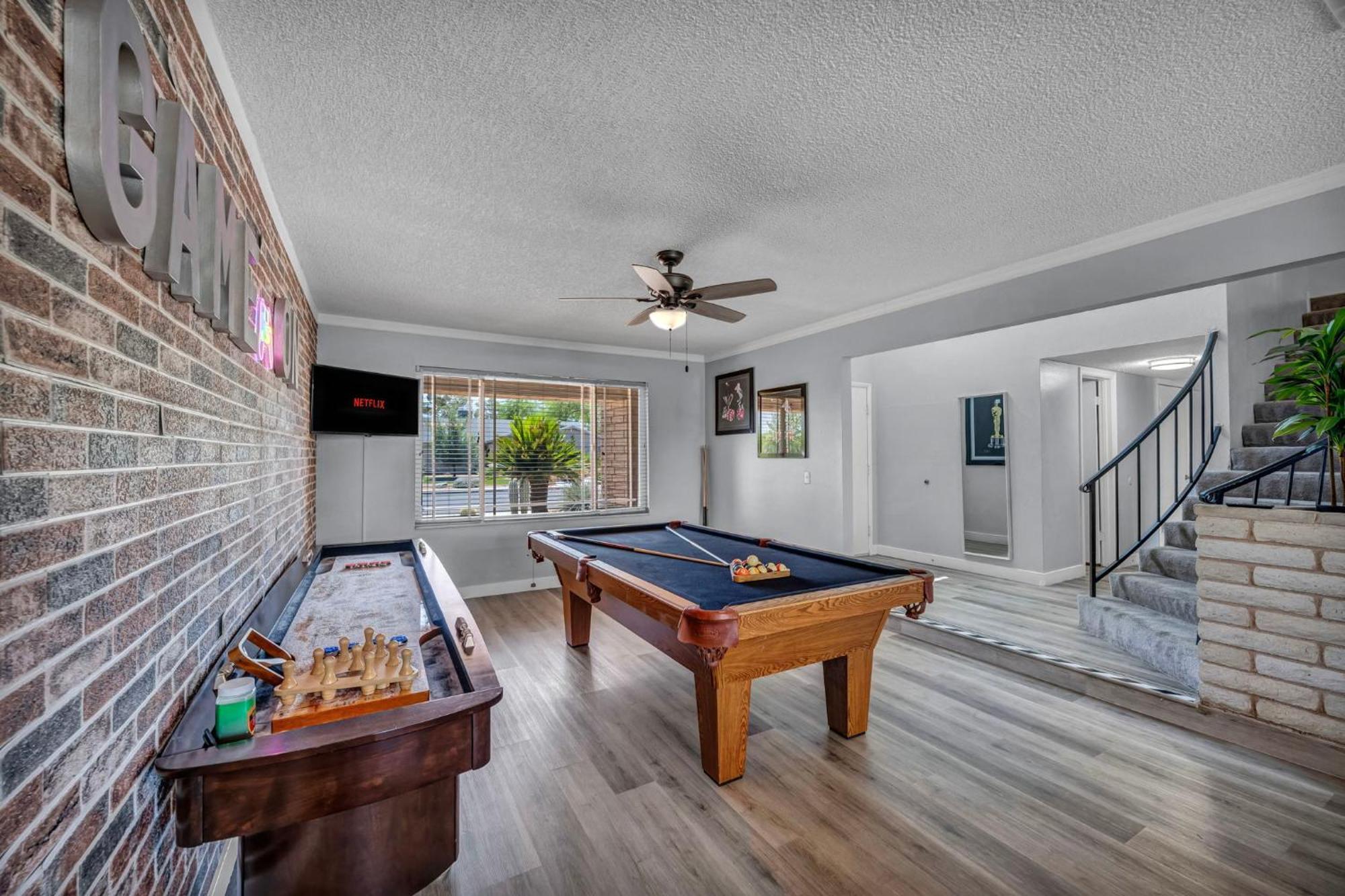 Vegasvibes Pool Games Good Times Holiday home *
